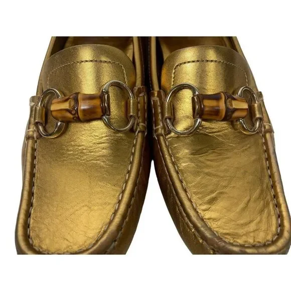 Gucci Women's 2000s Accent Gold Leather Loafers Sz 8.5 - Picture 13 of 14